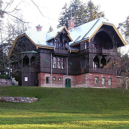 Villa Skogsborg สต็อกโฮล์ม ภายนอก รูปภาพ